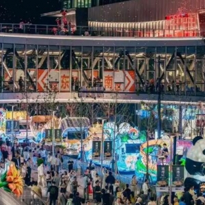 ���Ρ��¡���ӿ�������ſ����ˡ�ʫ��Զ����